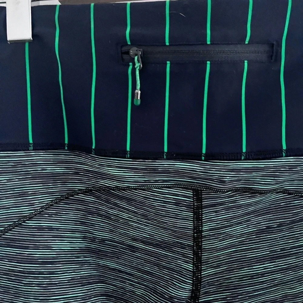 Lululemon high waist with pocket bleu and green - Picture 3 of 9